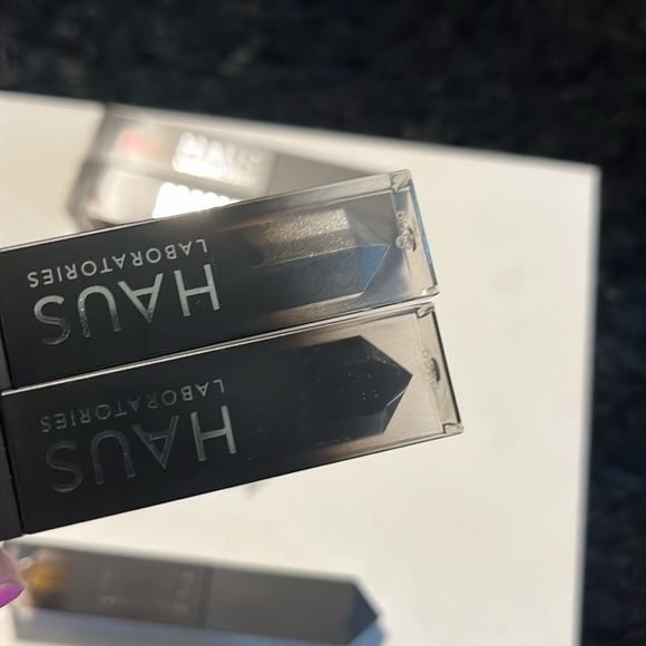 HAUS Laboratories - Picture 3 of 6